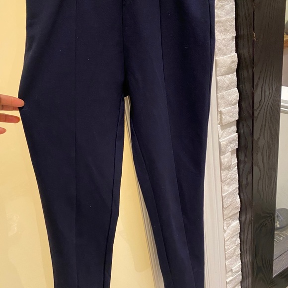 Zara girls fitted slacks with seam in front. - Picture 3 of 4